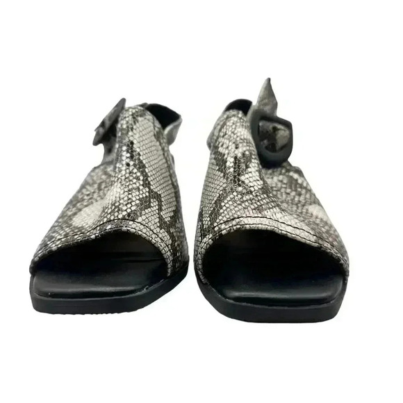 Vince Camuto Sovetta Leather Open Toe Block Heels Snake Embossed Size M 6/6.5 - Picture 4 of 11